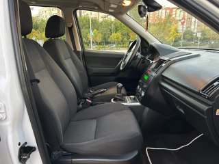 Land Rover Freelander 2011