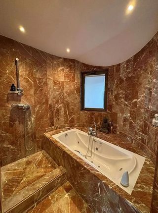 Casa pareada en alquiler en Lomas de Marbella Club - Puente Romano en Marbella