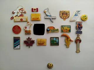 Lote de 18 Pins Expo 92 Sevilla