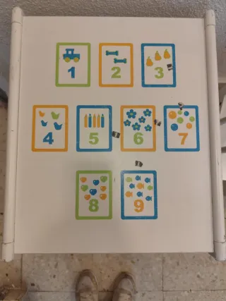 Trona de madera infantil