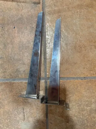 Baldas y ganchos para estantería