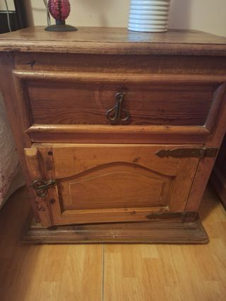 Cómoda y Mesita de Noche Madera