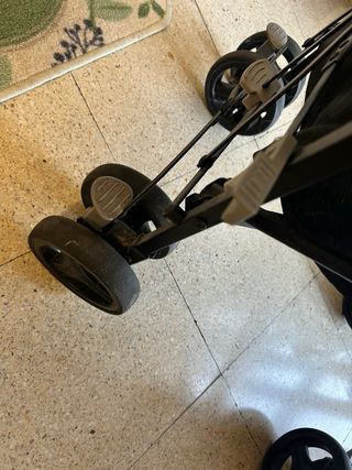 Silla de paseo ligera gris