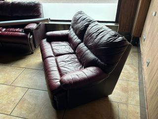 Sofá de piel burdeos 2 plazas