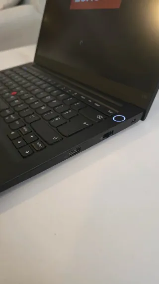 Portátil Lenovo ThinkPad E14 Gen 2 Intel i5 1135G7