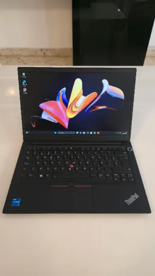 Portátil Lenovo ThinkPad E14 Gen 2 Intel i5 1135G7
