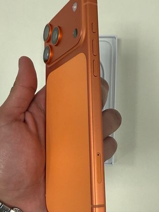 iPhone 17 Pro Max Naranja