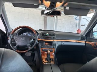 Mercedes-Benz Clase E 2005