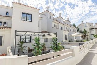 Casa pareada en alquiler en Paraíso - Atalaya- Benamara en Estepona