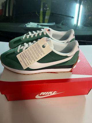 Nike Pacific Verde y Blanco