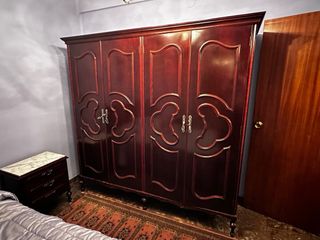 Muebles de madera antiguos