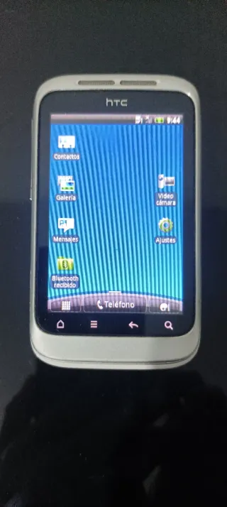 Teléfono HTC Blanco Android