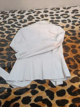 Chaqueta de piel blanca LINE