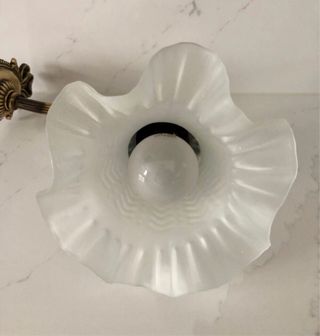 Aplique de pared dorado y cristal