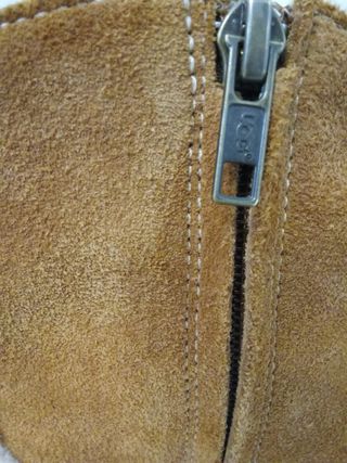 Stivaletti UGG marroni scamosciati