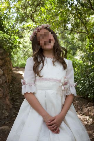Vestido de comunión modelo K245 de la marca Marla