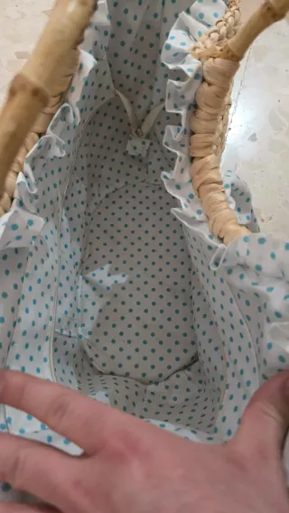 Bolso de mimbre para playa con forro azul
