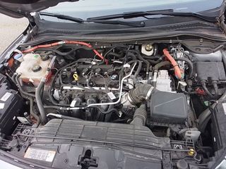 Ford Kuga 2.5 Duratec FHEV Titanium Auto 140 kW (190 CV)