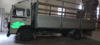 Camioneta con 344993 km