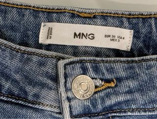 Pantalón vaquero/ jeans flare crop. Talla 36