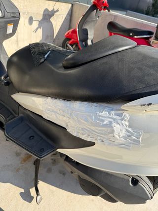 Suzuki Burgman 200cc Blanca