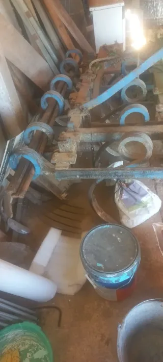 Remolque agrícola verde y azul