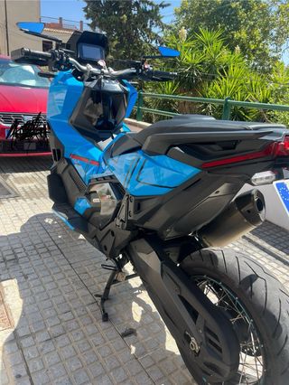Honda X-ADV 750 2023 Azul