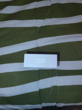 AirPods 4 con cancelación de ruido Apple