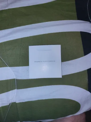 AirPods 4 con cancelación de ruido Apple