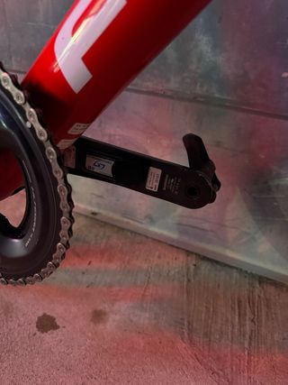 Bicicleta de carretera FOCUS Izalco Race