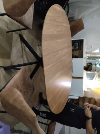 Mesa redonda madera   se hace 1,6