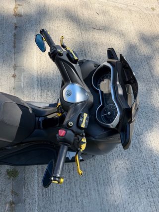 Yamaha XMAX 300 Iron Max 2021 Akrapovic