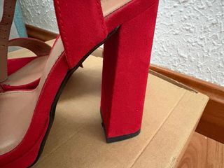 Sandalias tacón rojo Topshop