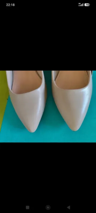 Zapatos salón Marypaz beige tacón bajo talla 38