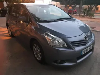 Toyota Verso 2011
