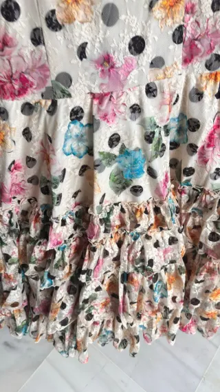 Traje de flamenca volantes lunares