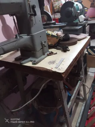 Máquina de coser Adler triple arrastre