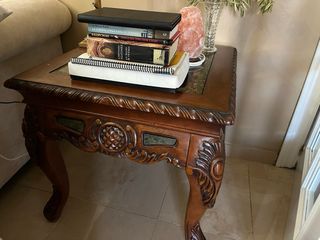 Mueble de comedor antiguo de madera