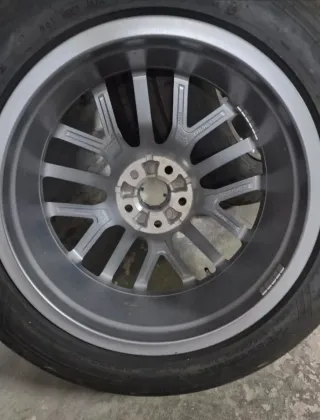 Llantas 4 Maserati + Neumáticos Goodyear