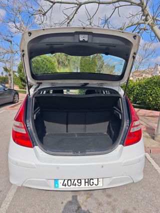 HYUNDAI i30 1.6 CRDi GLS FDU Comfort 5p.