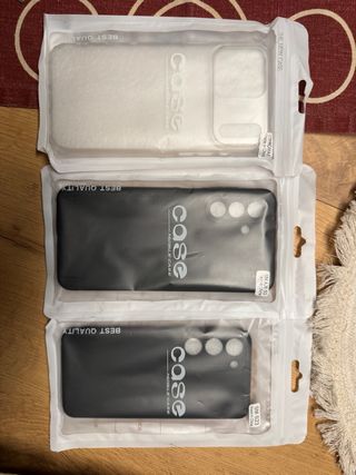 Cover per cellulare CASE (2 unità di ciascuna)