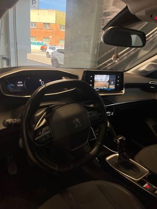 Peugeot 208 2022