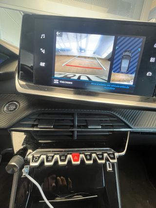 Peugeot 208 2022