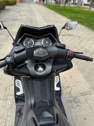 Yamaha TMAX 530 Iron Max