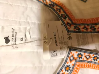 Chaleco La Vecina Rubia bordado