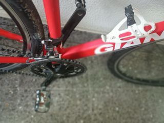 Bicicleta Gravel Giant Talla M Roja
