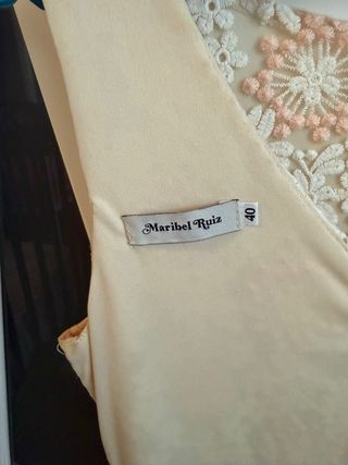 Vestido salmón encaje y tul talla 40