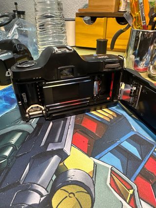 Olympus OM 101 Cámara Analógica Negra