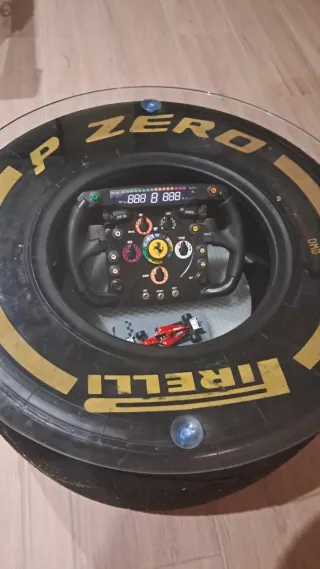 Mesa Café F1 Neumático Pirelli