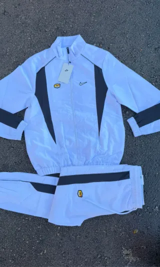 Set sportivo Nike da uomo bianco e grigio